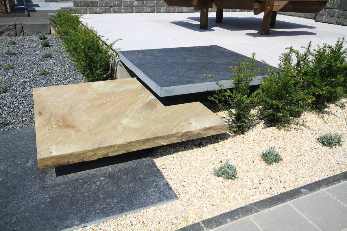 KANDLA BROWN 120x120x8 CM