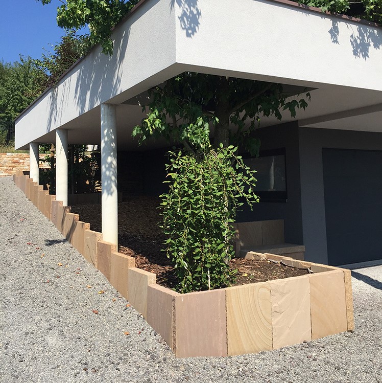 KANDLA BROWN 50x25x±7-9 CM