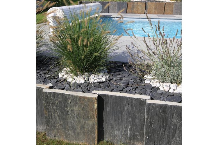 CANADIAN SLATE BLACK 10/30 - 25 KG*