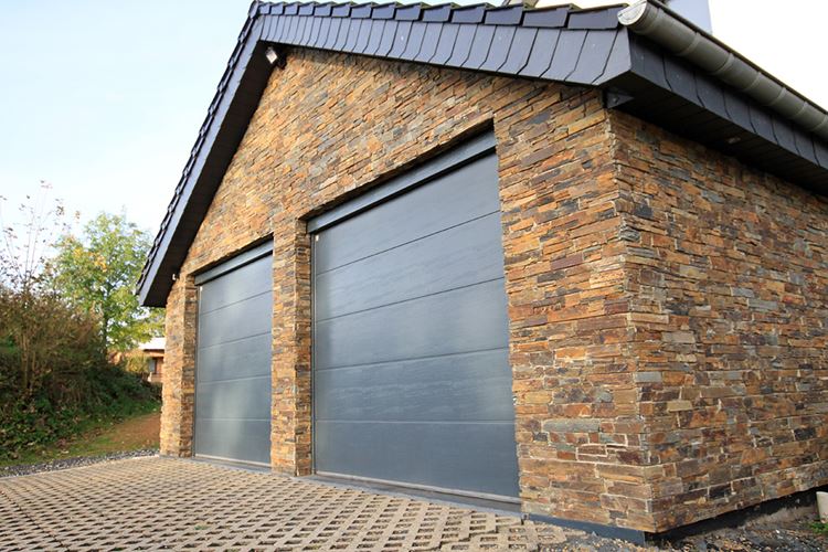 RIEMST 28x15.2x4-5 CM PETIT COIN