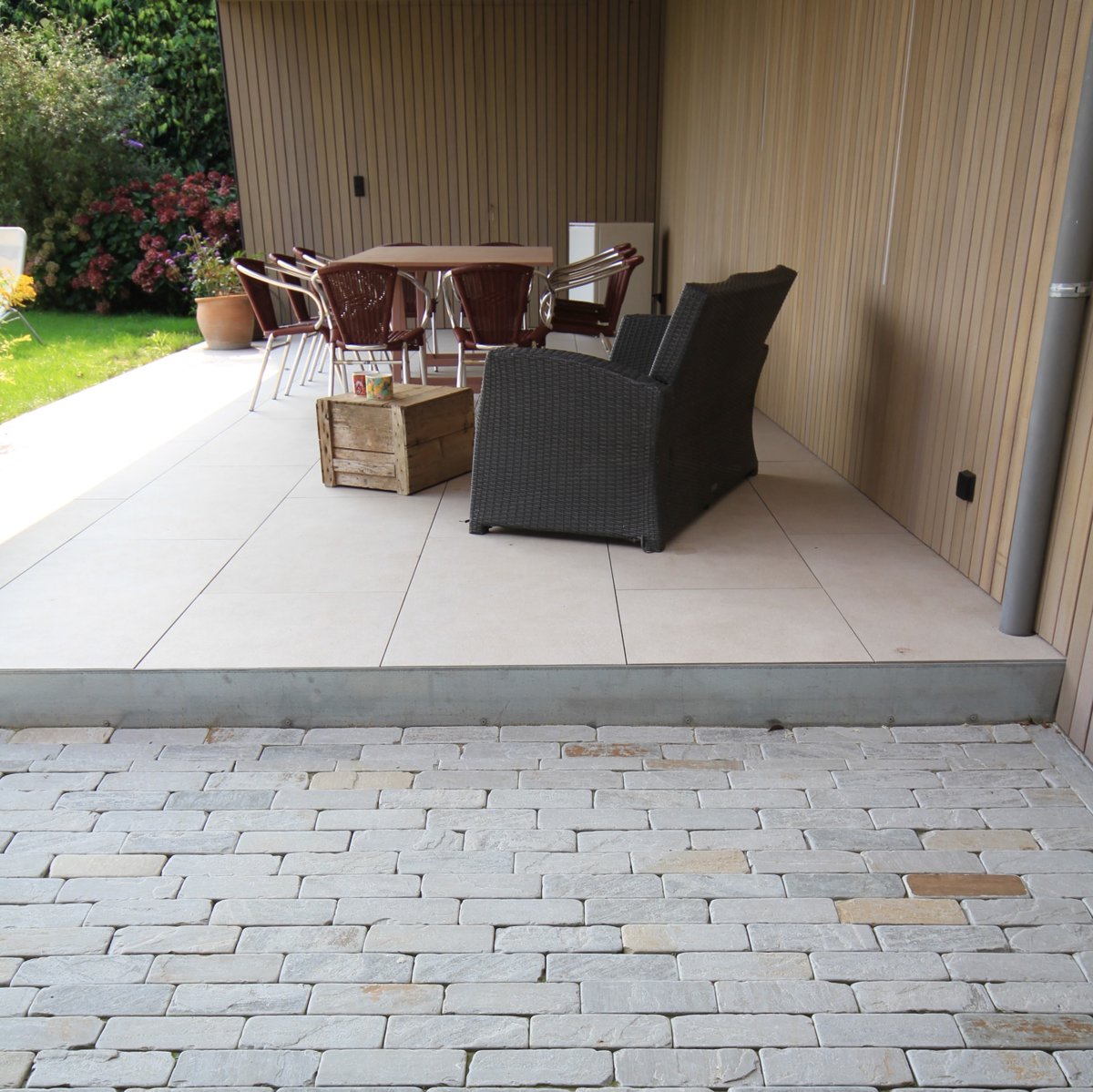 KANDLA GREY 8x24x5 CM